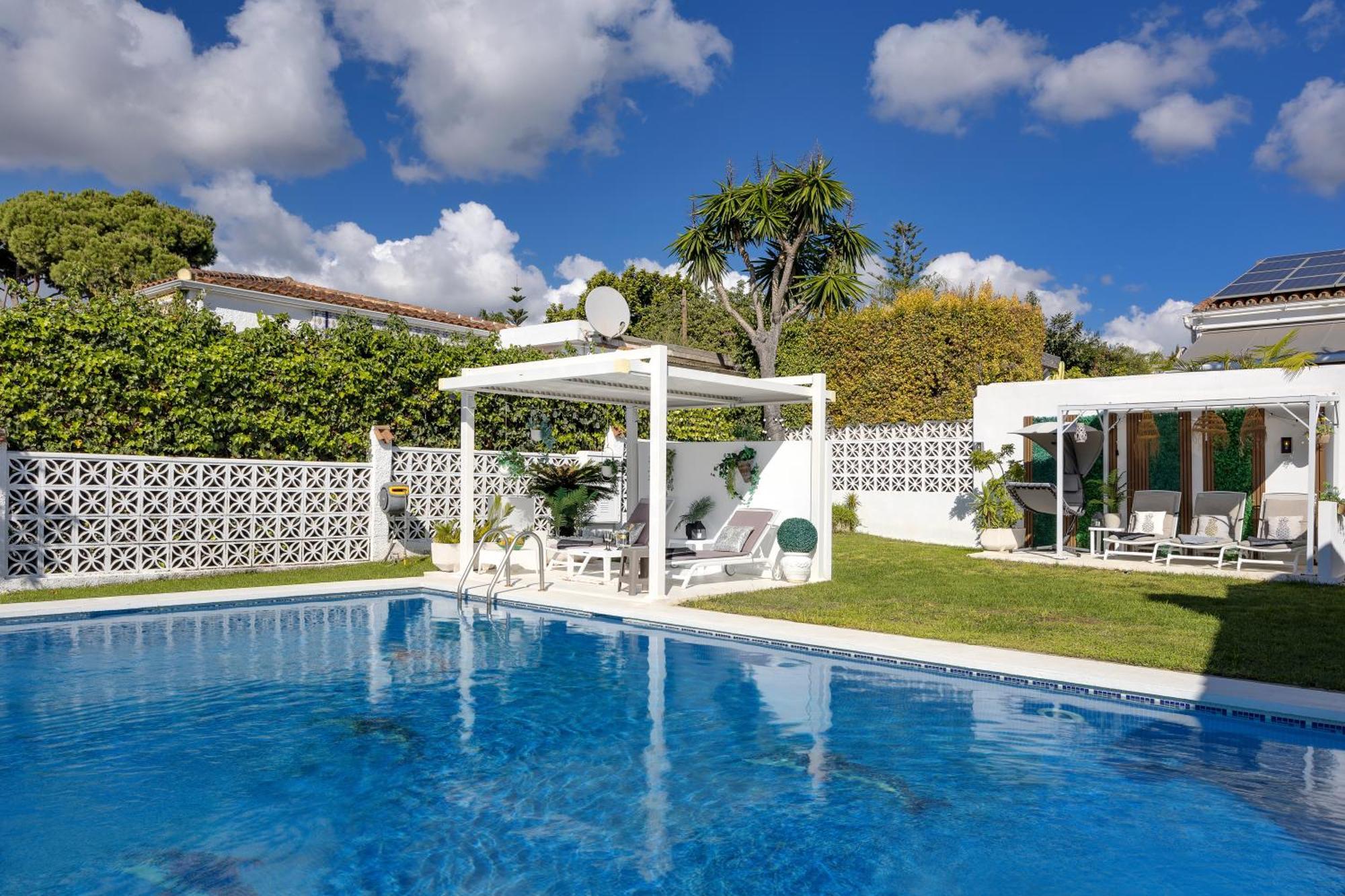 Villa Casacara Marbella Beachside Costabella -Spain מראה חיצוני תמונה