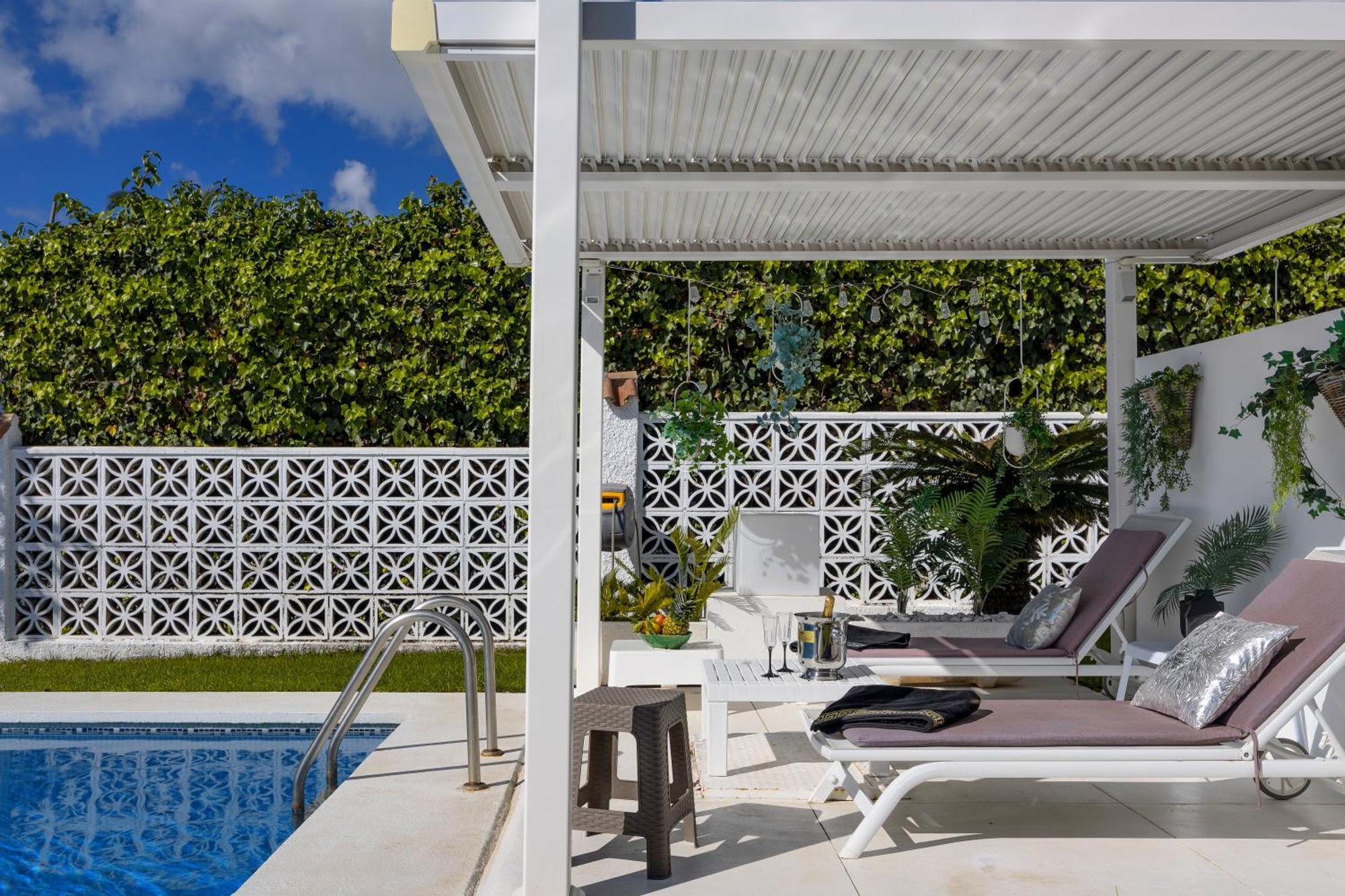 Villa Casacara Marbella Beachside Costabella -Spain מראה חיצוני תמונה